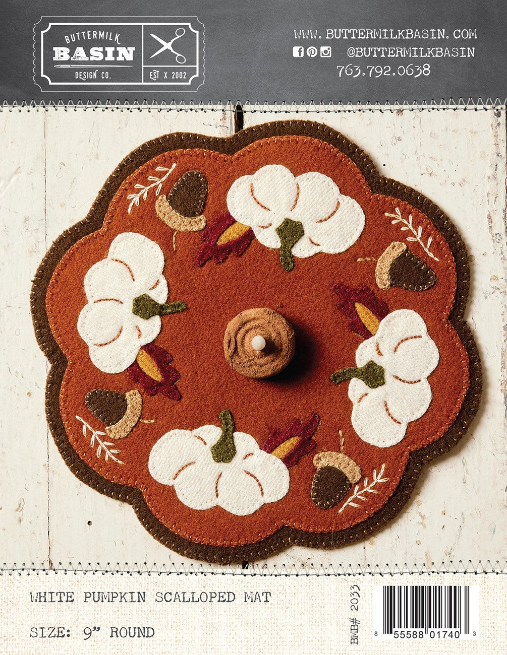 White Pumpkin Scalloped Mat