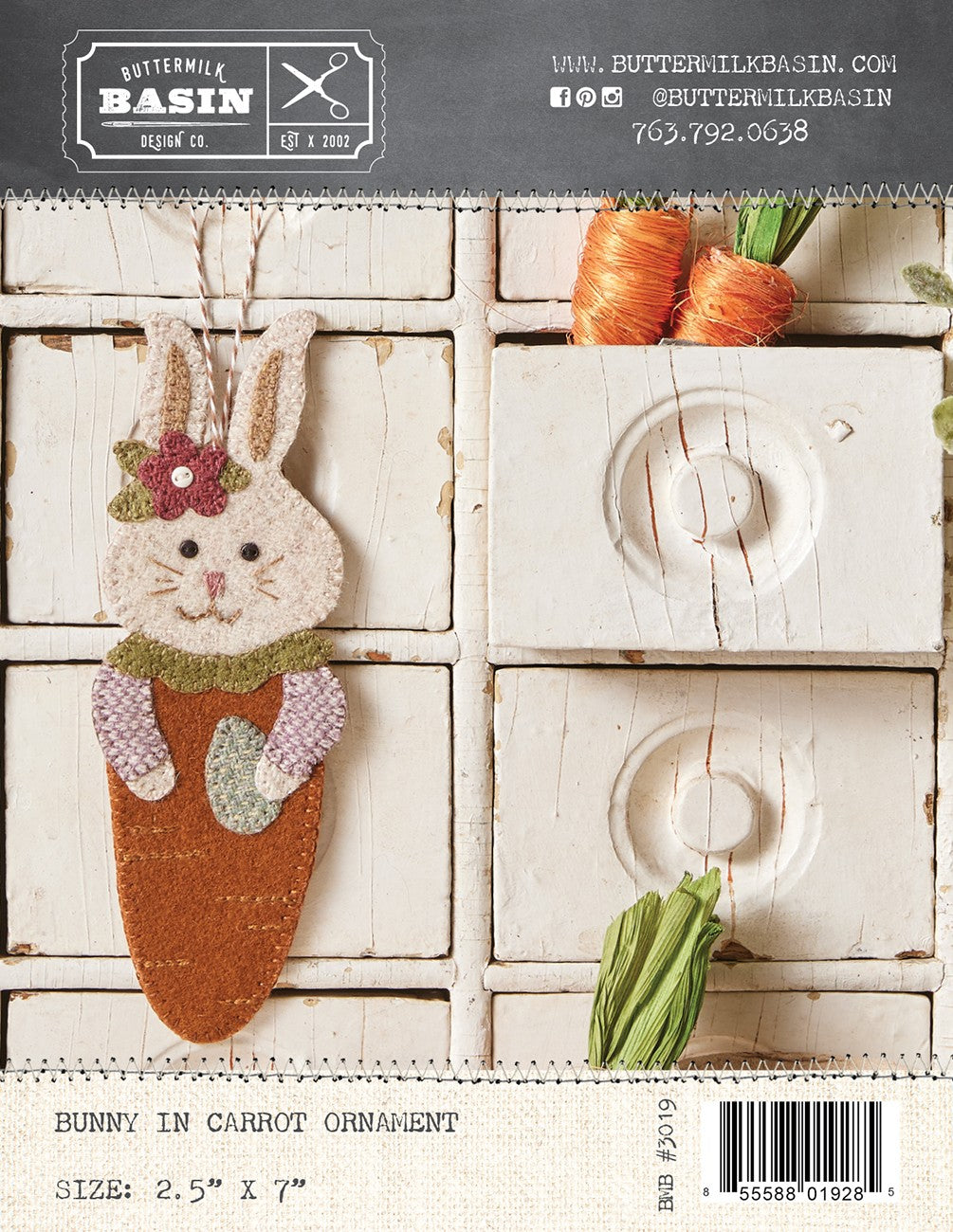 Bunny in Carrot Ornament