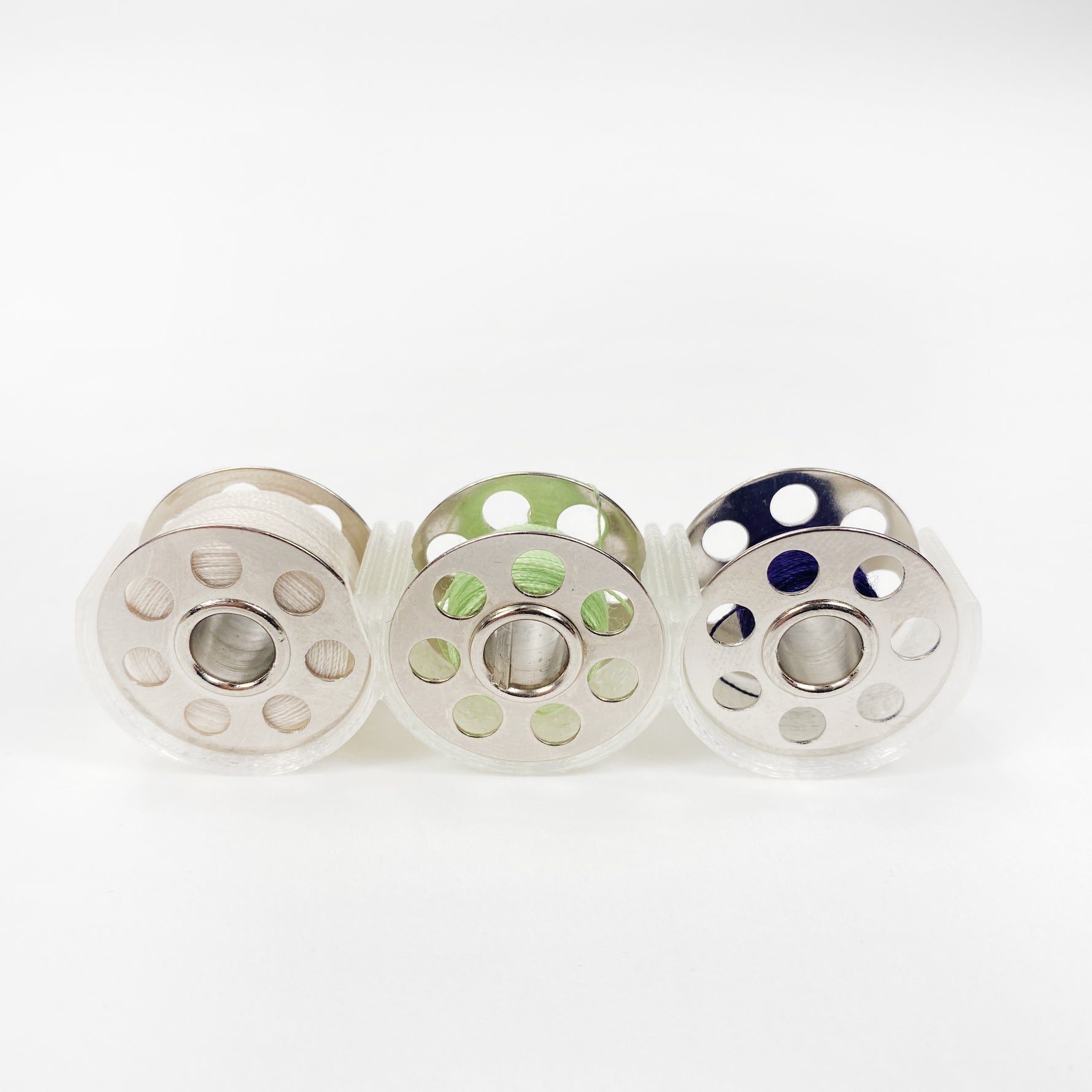 Class 15 Bobbin Clips in White 3pk