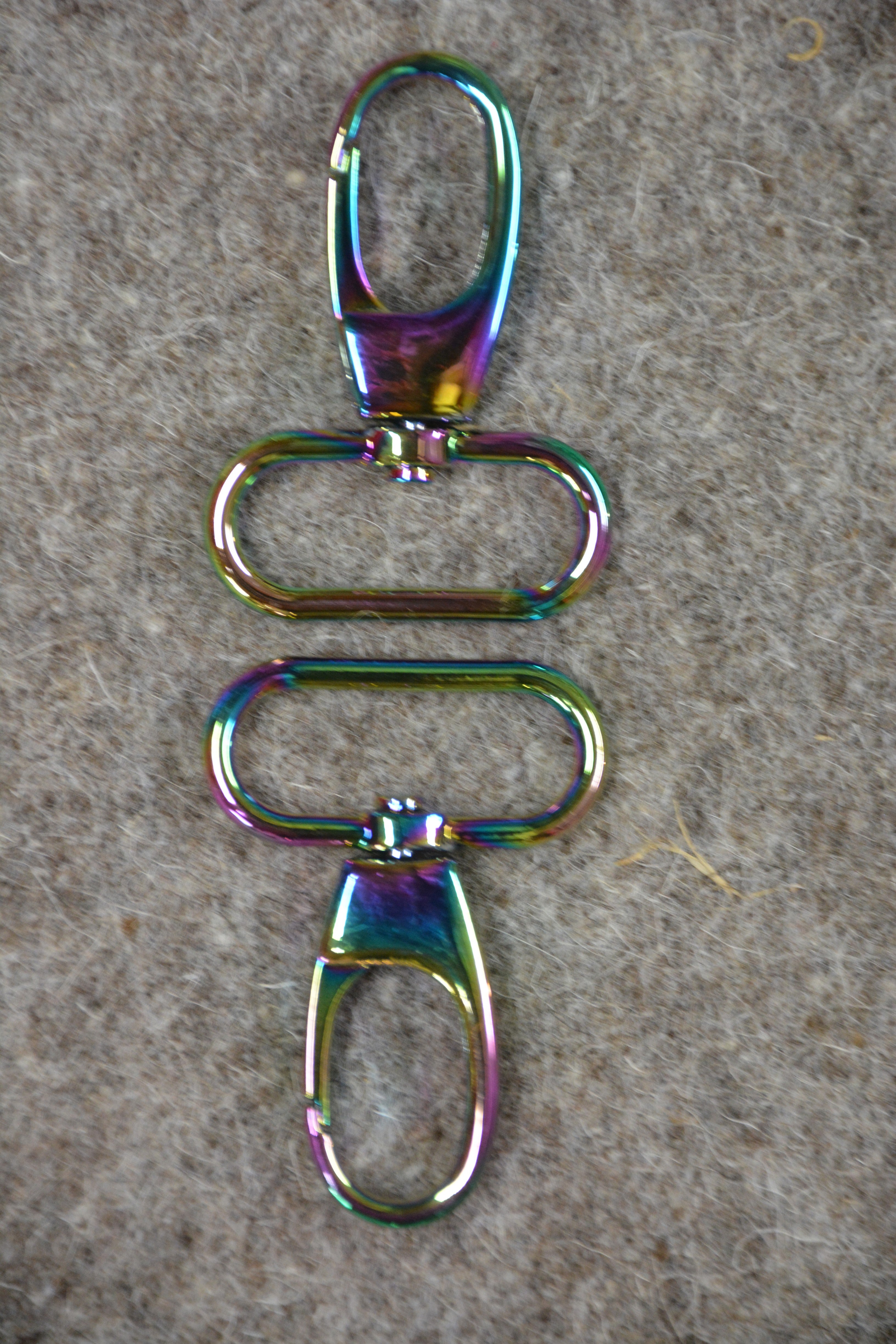 Rainbow Large Swivel Clips 2pc