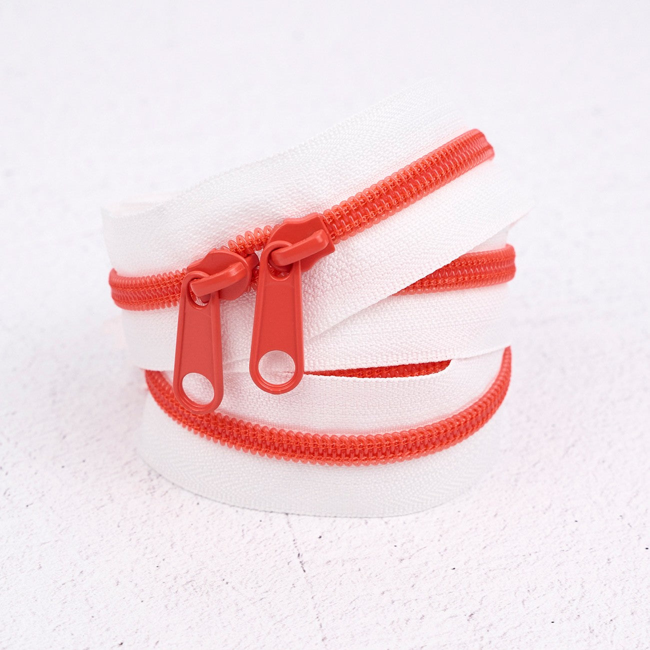 30in Handbag Zipper Flame