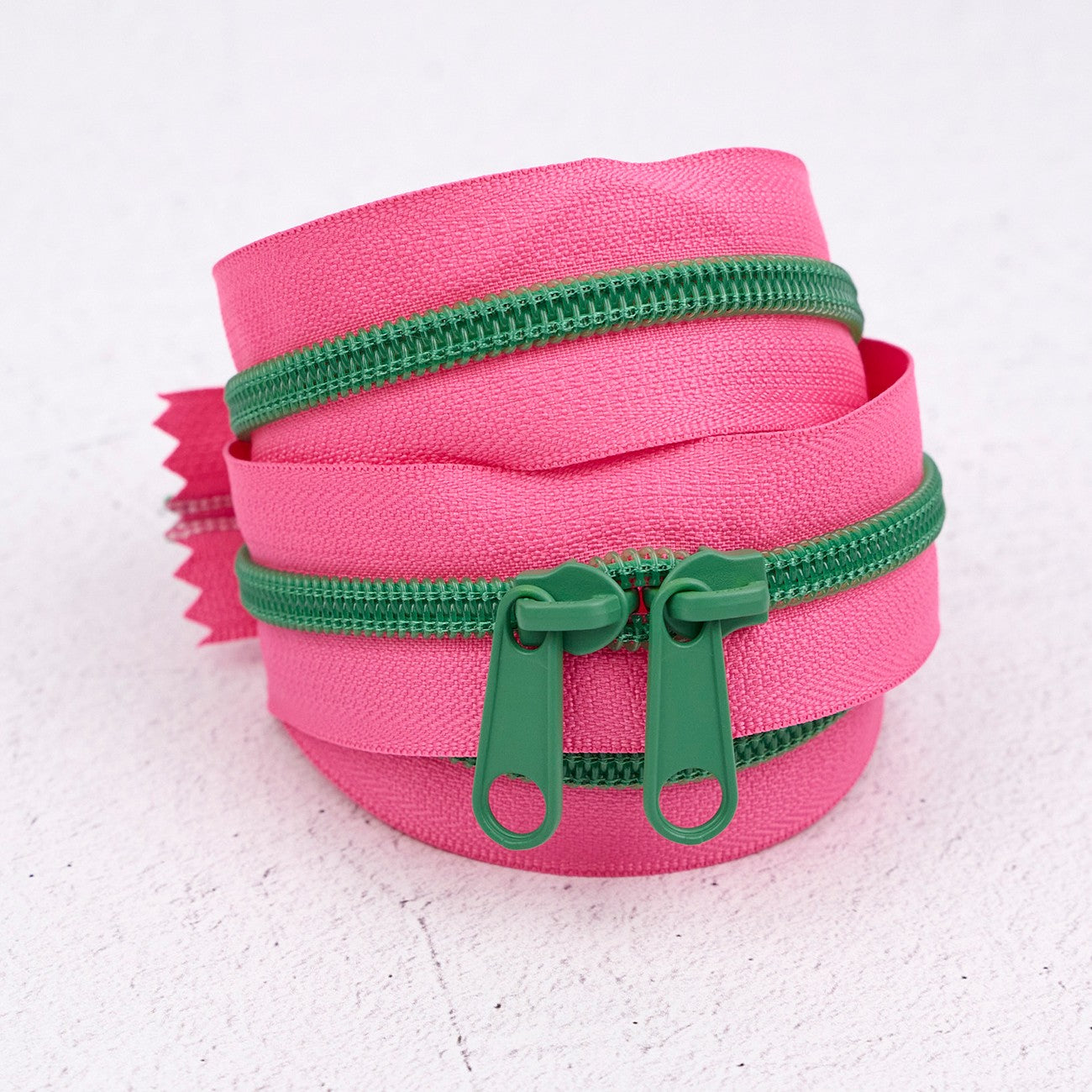 30in Handbag Zipper Dragonfruit