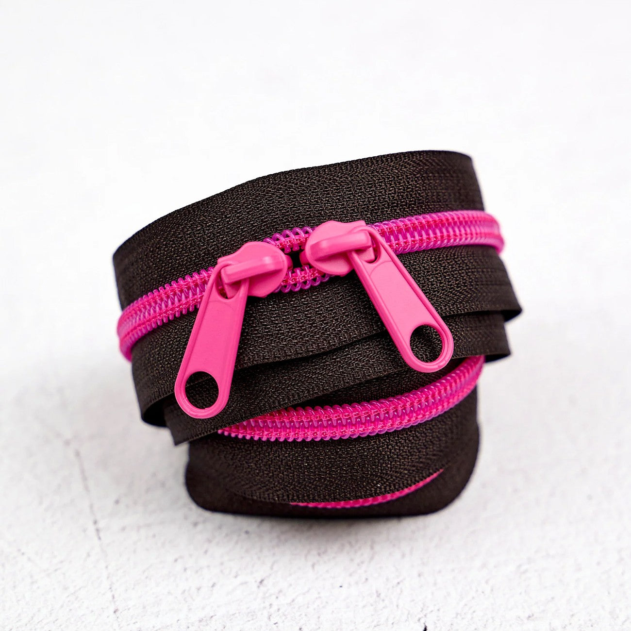 30in Handbag Zipper Neon Rose