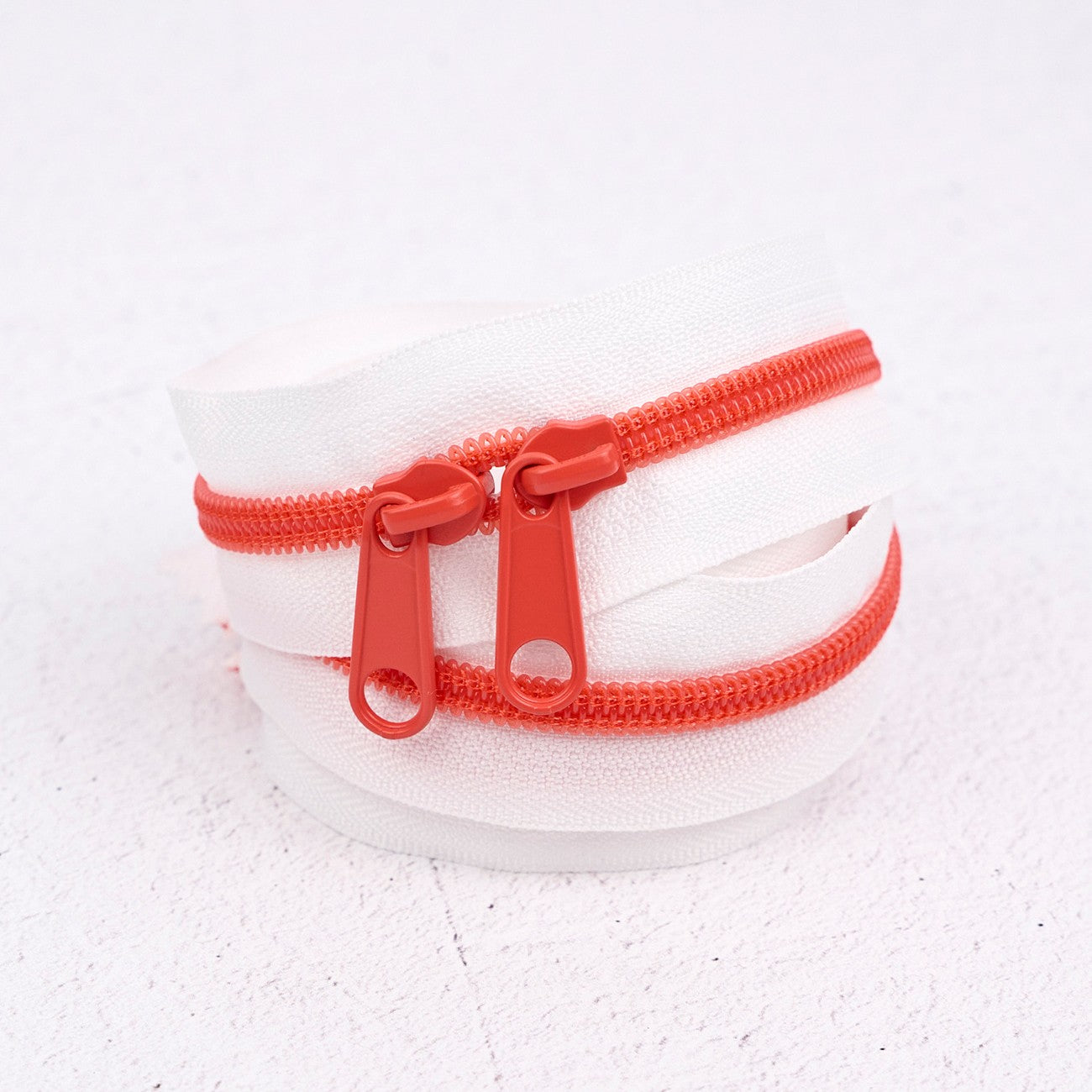 40in Handbag Zipper Flame