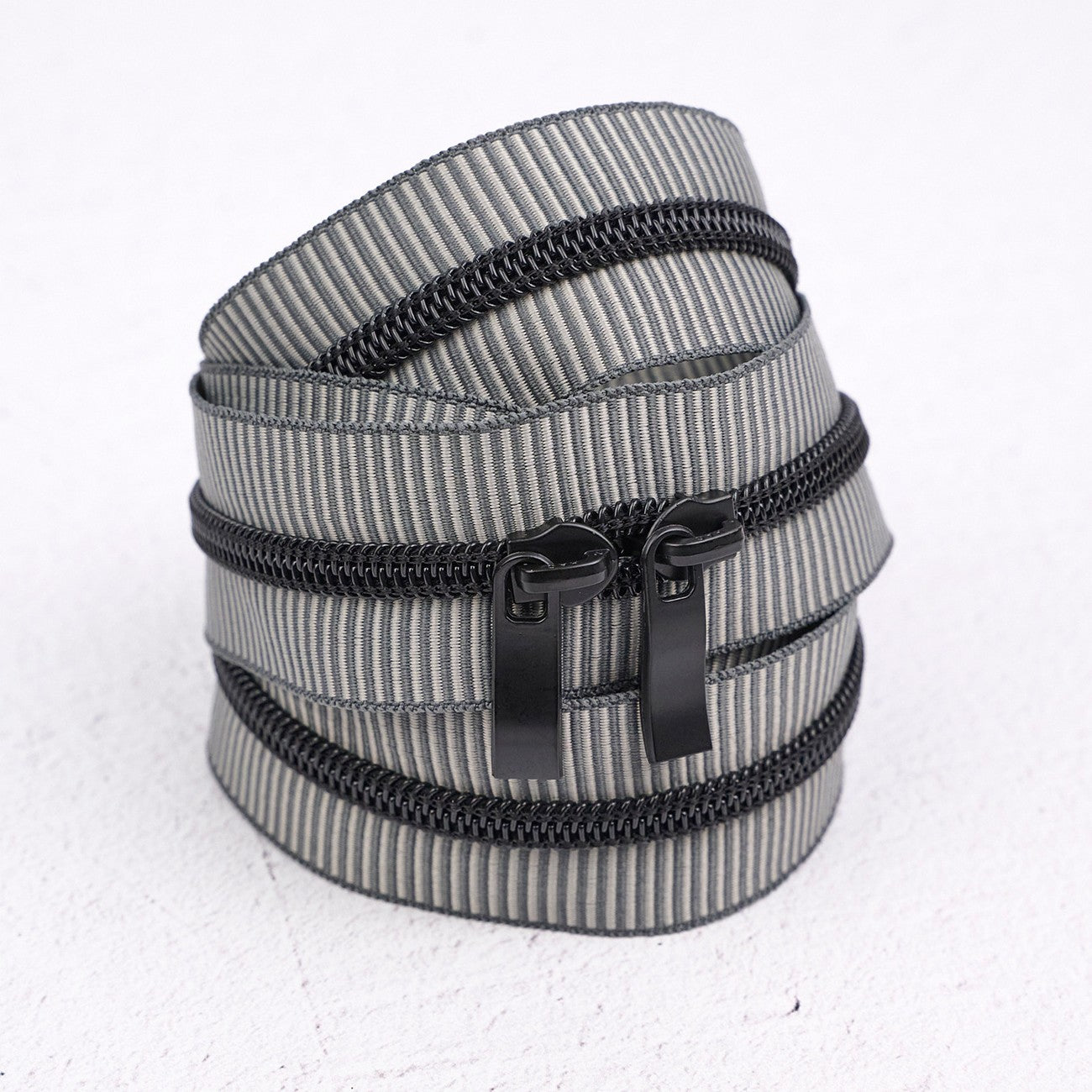 40in Handbag Zipper Zebra
