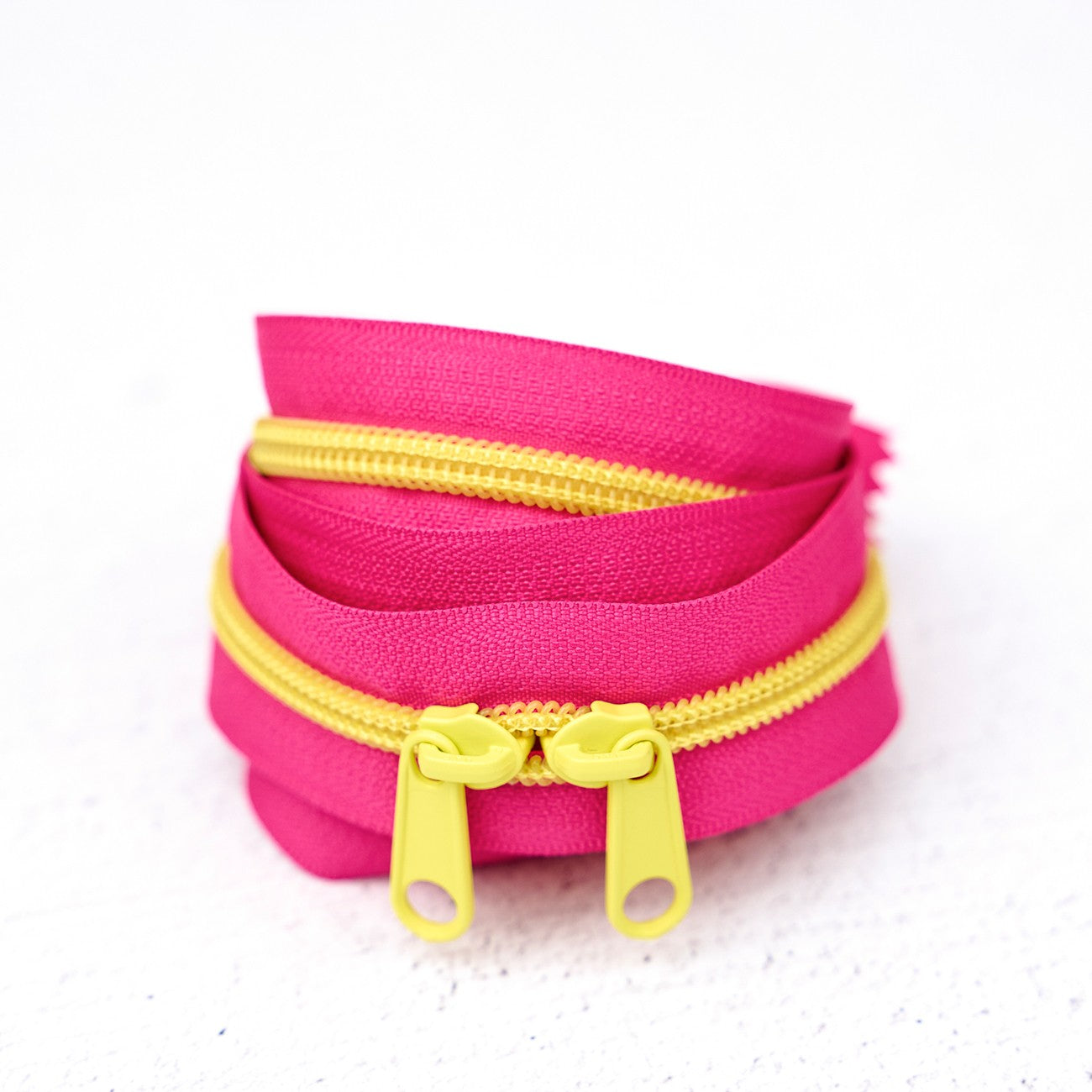 4 Yard Handbag Zipper Razzle Lime