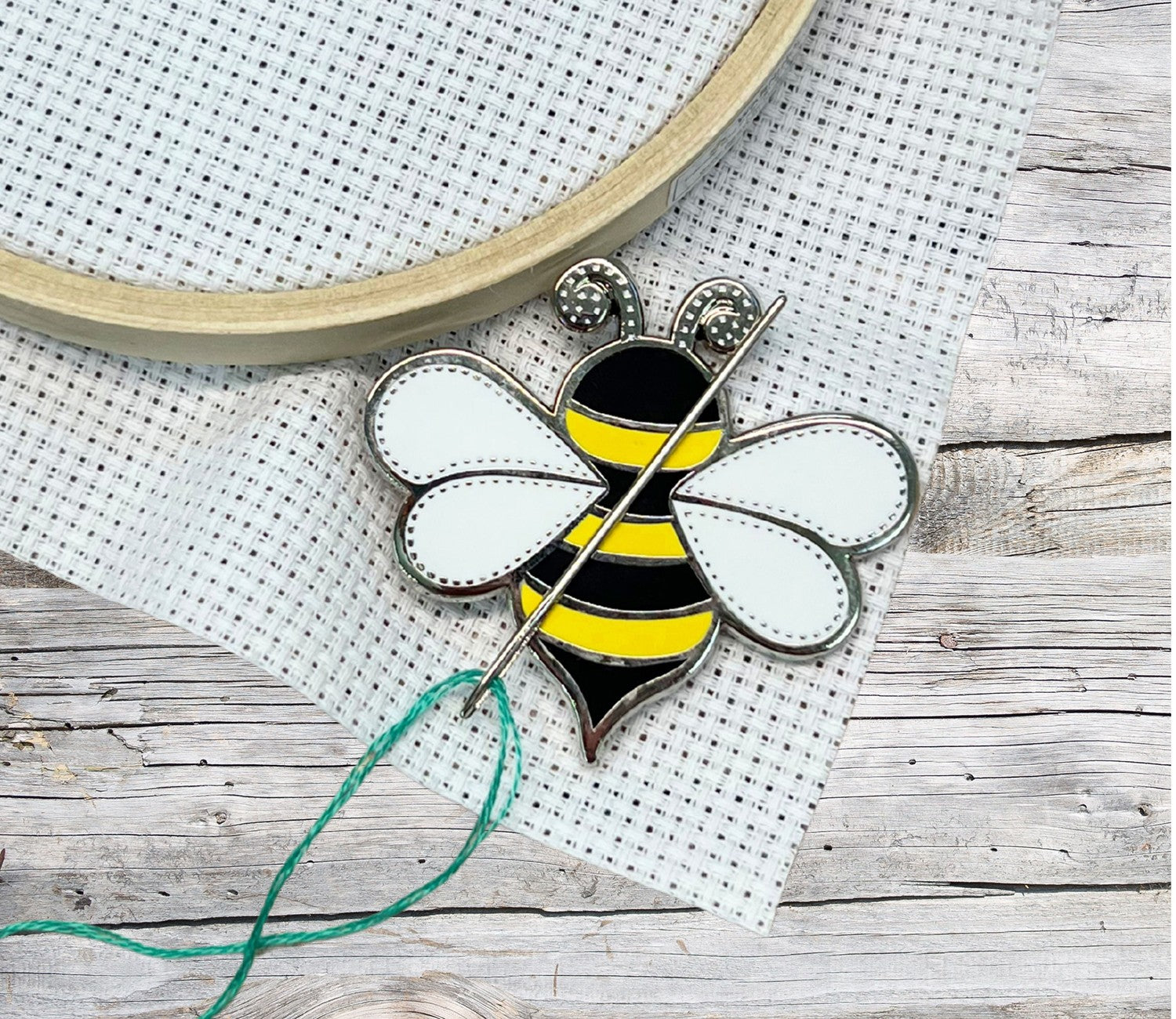 Bee Mine Needle Minder