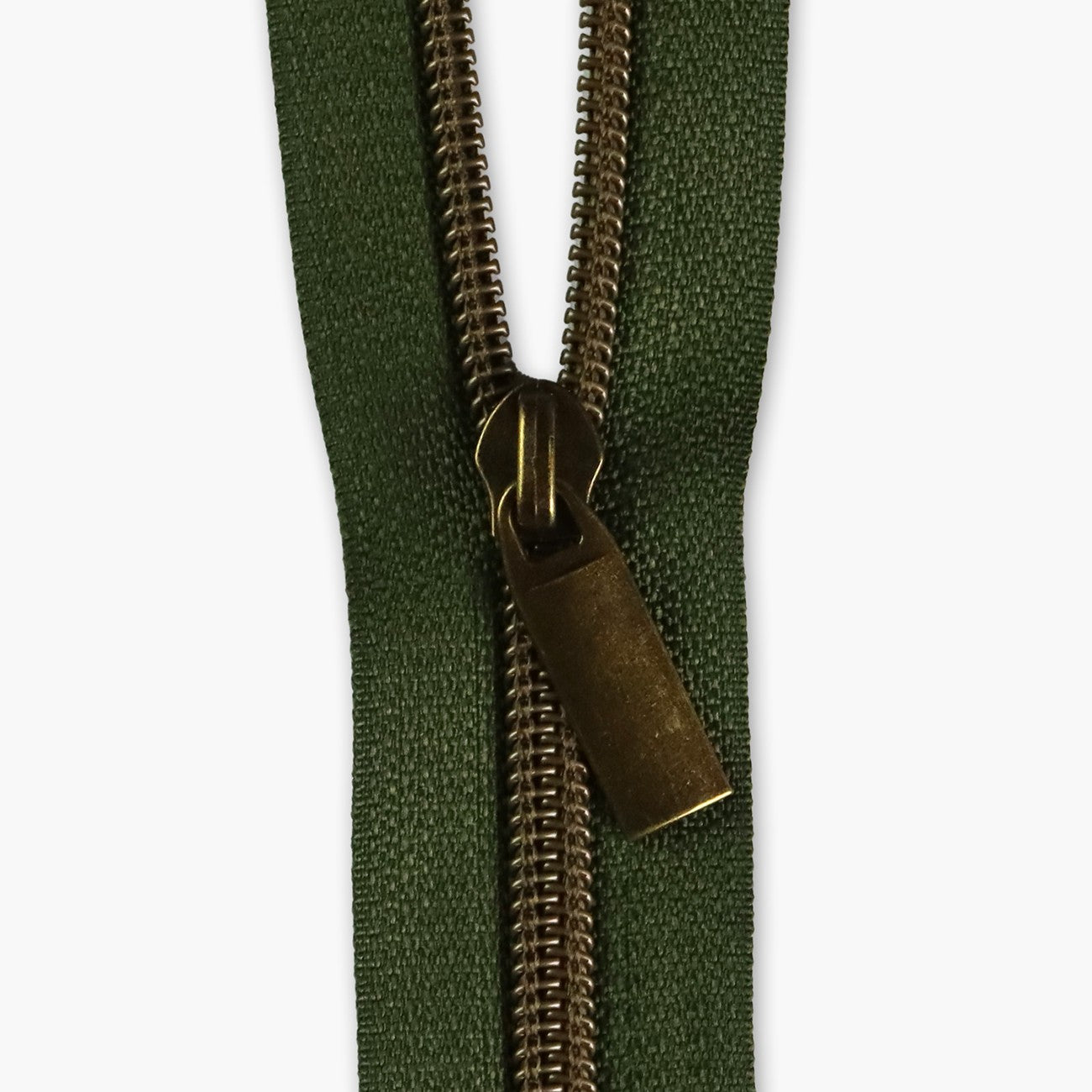 Fern #5 Nylon Antique Coil Zippers: 3 Yards With 9 Pulls